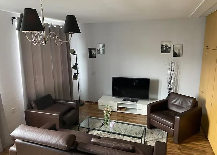 Apartment City Süd- 5 Zimmer_15 Personen _ Komplett_eingerichtet Hamburg
